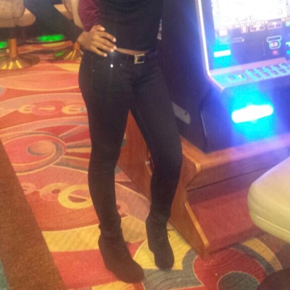 Platform booties - Picture 2 of 3